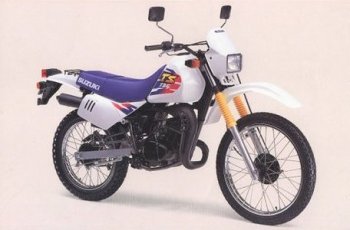 Lawas Tapi Baru, Wujud Motor Trail Tua 2-Tak Suzuki Ini Bikin Gagal Move On
